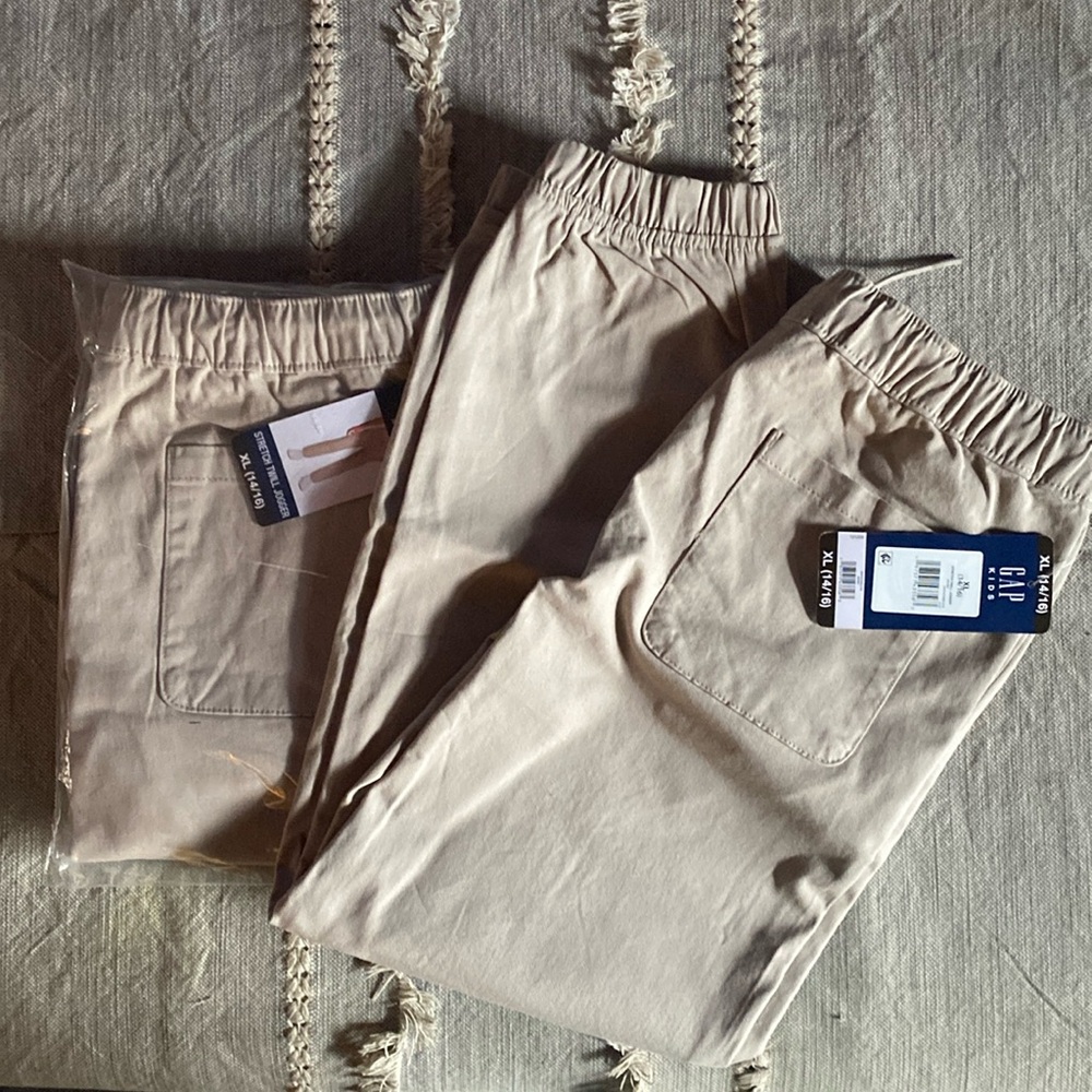 2 pair NWT Gap Twill Joggers size 14-16 XL